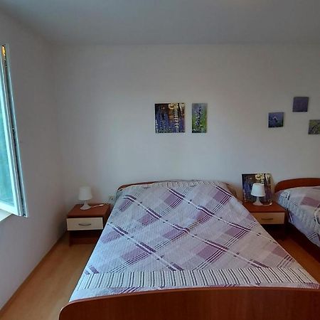 Apartmani Ban Omisalj Bagian luar foto